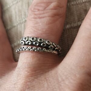 🎄5/$30 Octopus Ring